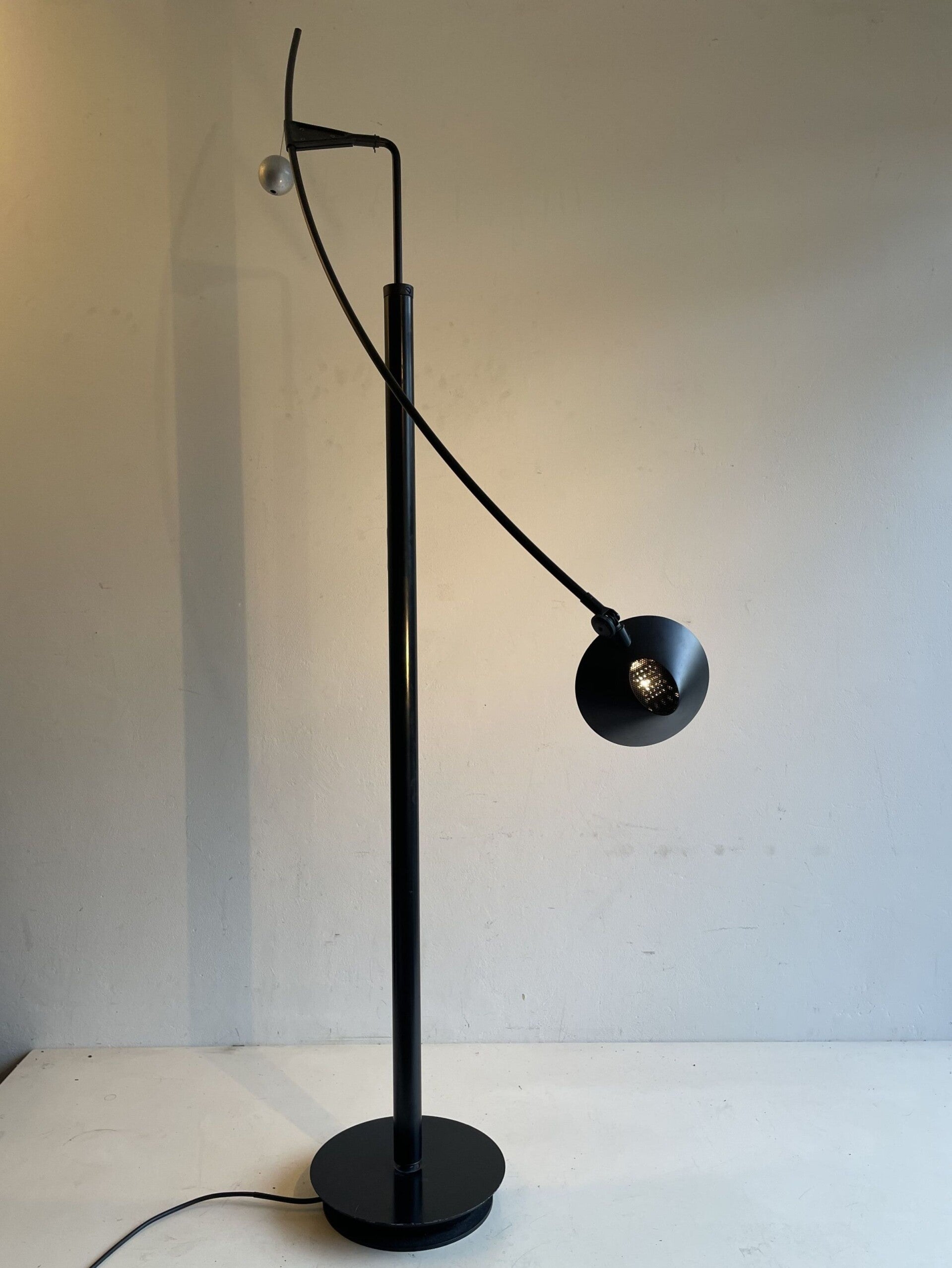 Artemide Nestore Lettura | Volt Design Gallery