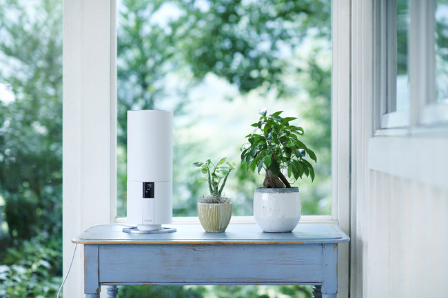 duux（デュクス）より、床置きにも棚置きにも対応できる加湿器「Beam
