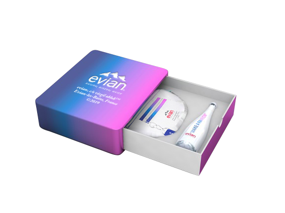 evian®×Virgil Abloh】アジア限定の「エビアン® スペシャルボックス