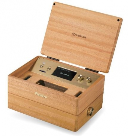 一台で300曲以上のメロディを生演奏可能なオルゴール『Primotone