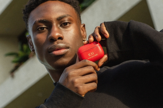 MAISON de SABRÉ】新商品 Airpods／Airpods Proケースが登場。世界