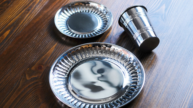 新商品】男のロマン！ワンランク上の晩酌になるメタル食器。NY発の高級