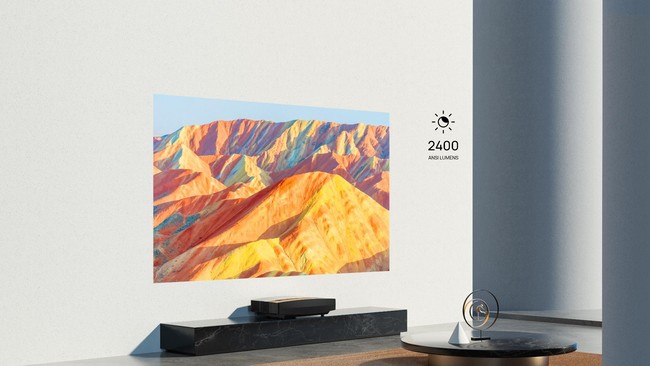 4K超短焦点プロジェクター「AURA」10月21日（木）より先行販売開始