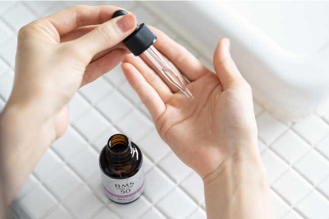 その場しのぎの「与える」ケアから「肌自ら育む」時代へ。肌悩みの根本