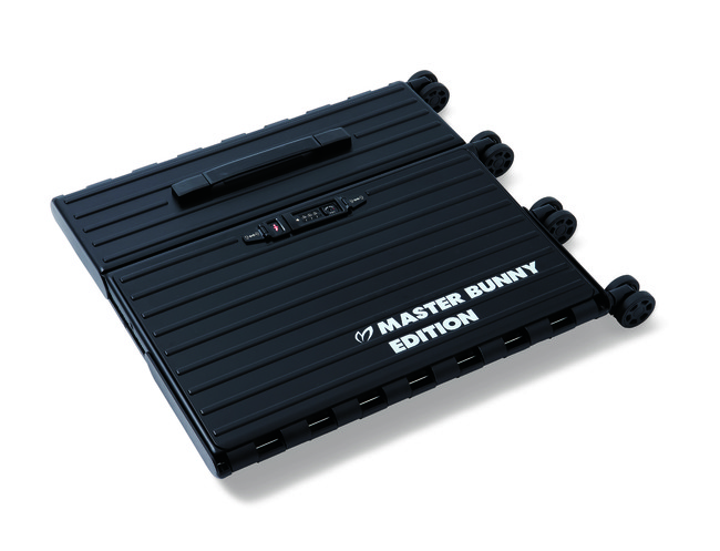 世界最薄クラス！ゴルフアパレル「MASTER BUNNY EDITION」から