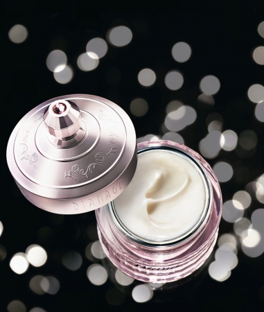 ダイアナプレステージクリーム定価88000円 【公式通販】