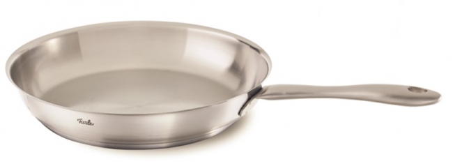 シンプルで美しいデザインの高機能なステンレスフライパン【カターニャ