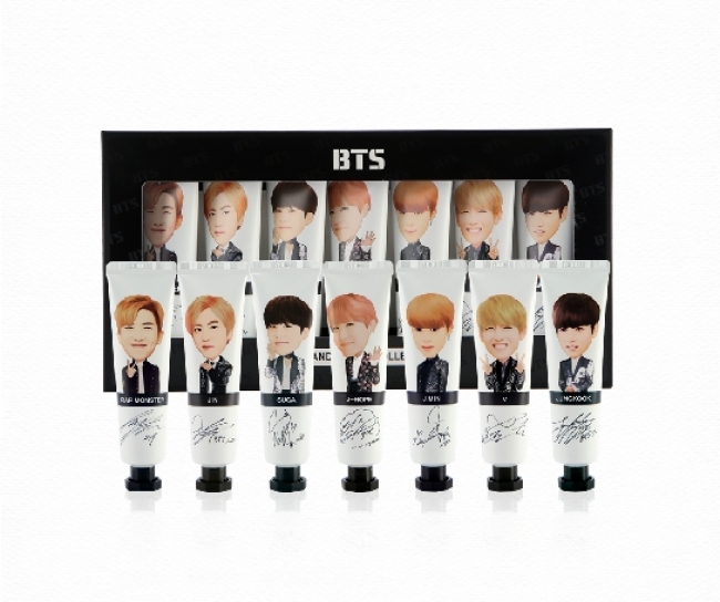BTS X AGATHA TRAVEL EDITION:BACK PACK／BTS HAND CREAM COLLECTION