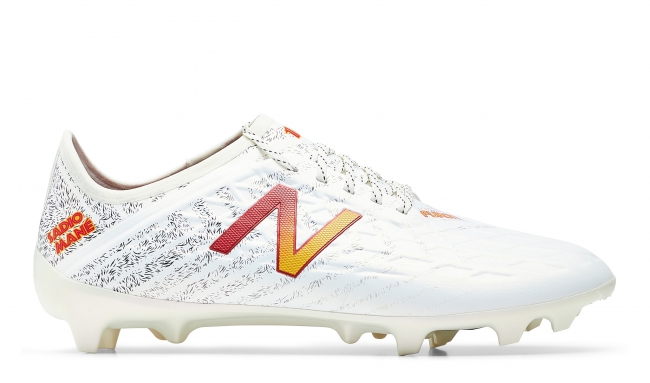 サディオ・マネ選手との共同開発全世界405足の限定スパイク「Furonv5