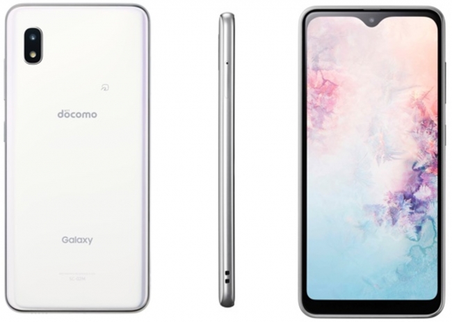 約5.8インチの大画面と手になじむコンパクトボディを実現 使いやすさを