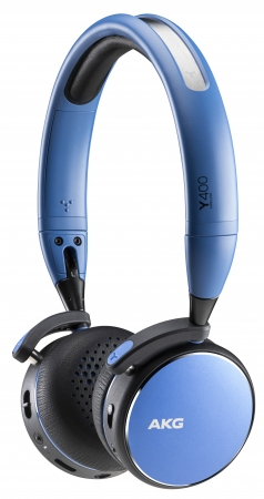 装着すると自動再生、急速充電対応のAKG新製品 オーバーヘッド型