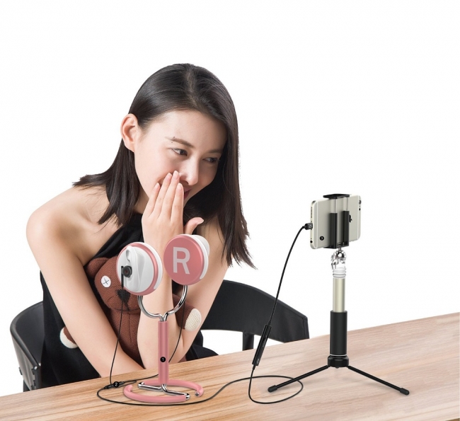 黒っぽい高級感のLifelike 3Dマイクスタンドー男性「ASMR」の新しい