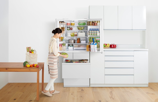 大容量冷蔵庫 NR-F516MEX 他1機種を発売。「Wシャキシャキ野菜室」を