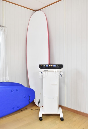 リッコー】日本サーフィン連盟に、『楽トレ』対応の最新EMS機器