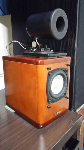 結局、月刊ステレオ8月号の付録（M800）はビクターのSP-FS1にポン付け