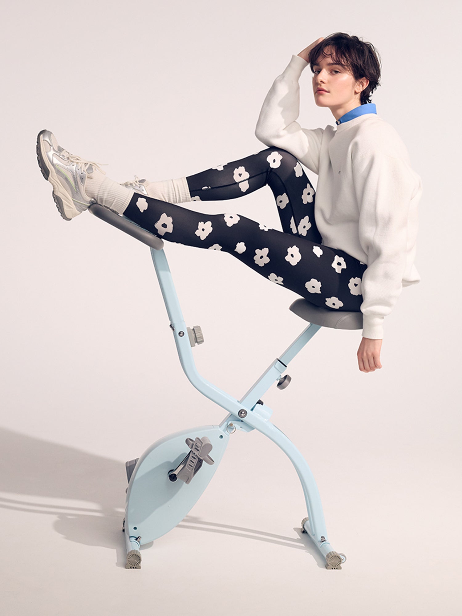 emmi WELLNESS &TRAINING] キャッチー フラワー レギンス エミ