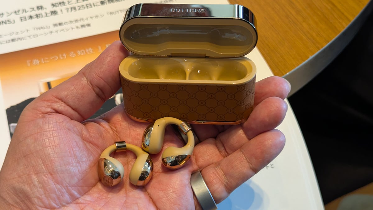 独自AIエージェント「HALI」搭載のイヤーカフ型完全ワイヤレスイヤホン