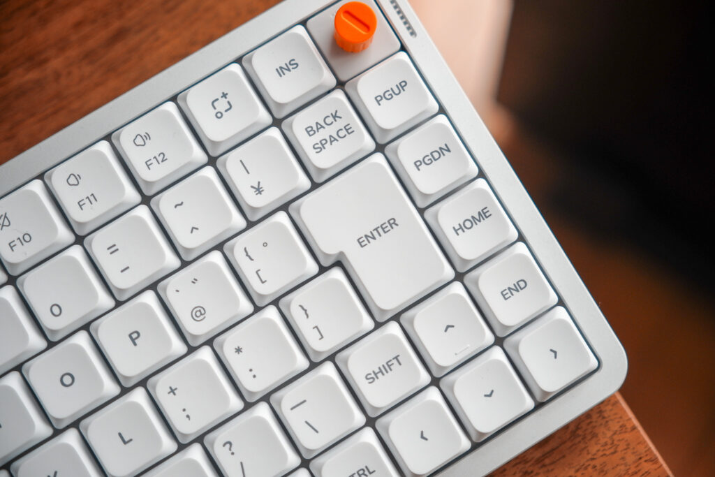 白キーボードはこれを買え。手軽にキーマップをカスタマイズできる