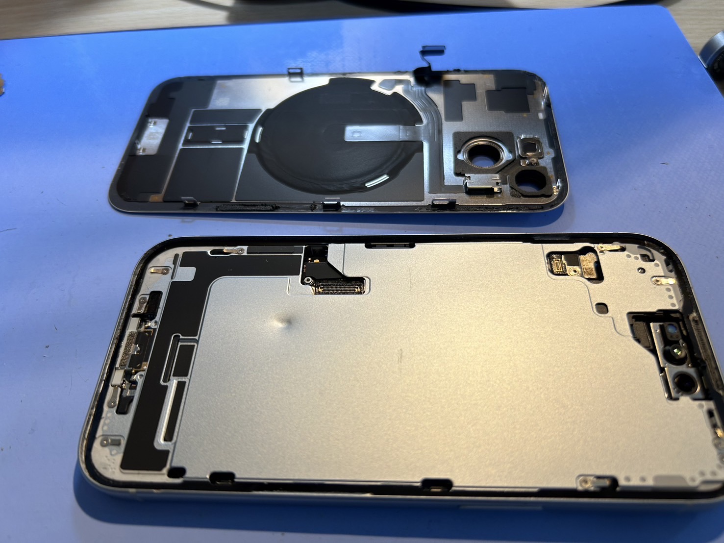 iPhone 15 有機EL不良の修理事例をご紹介 | iPhone・iPad修理クイック