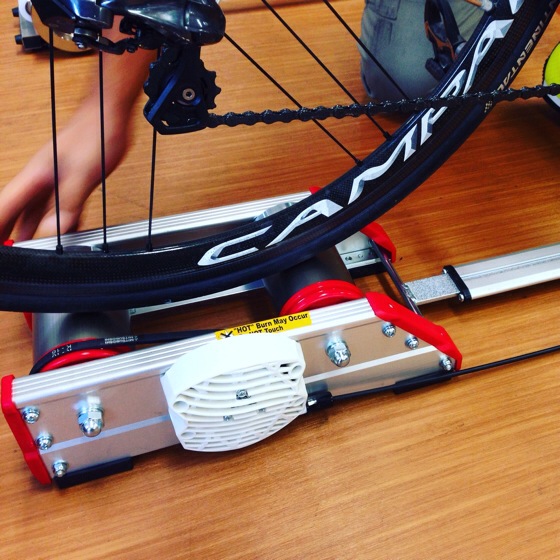 ミノウラ FG540 ハイブリッドローラー インプレッション | IT技術者