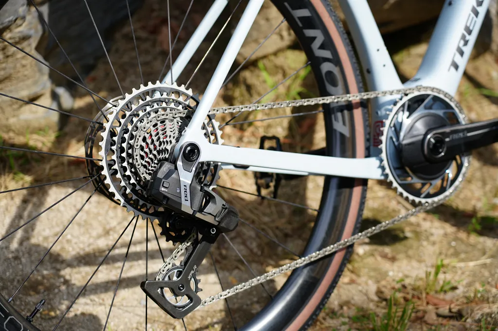 SRAM Red XPLR AXS E1レビュー 13速化トランスミッションの次世代
