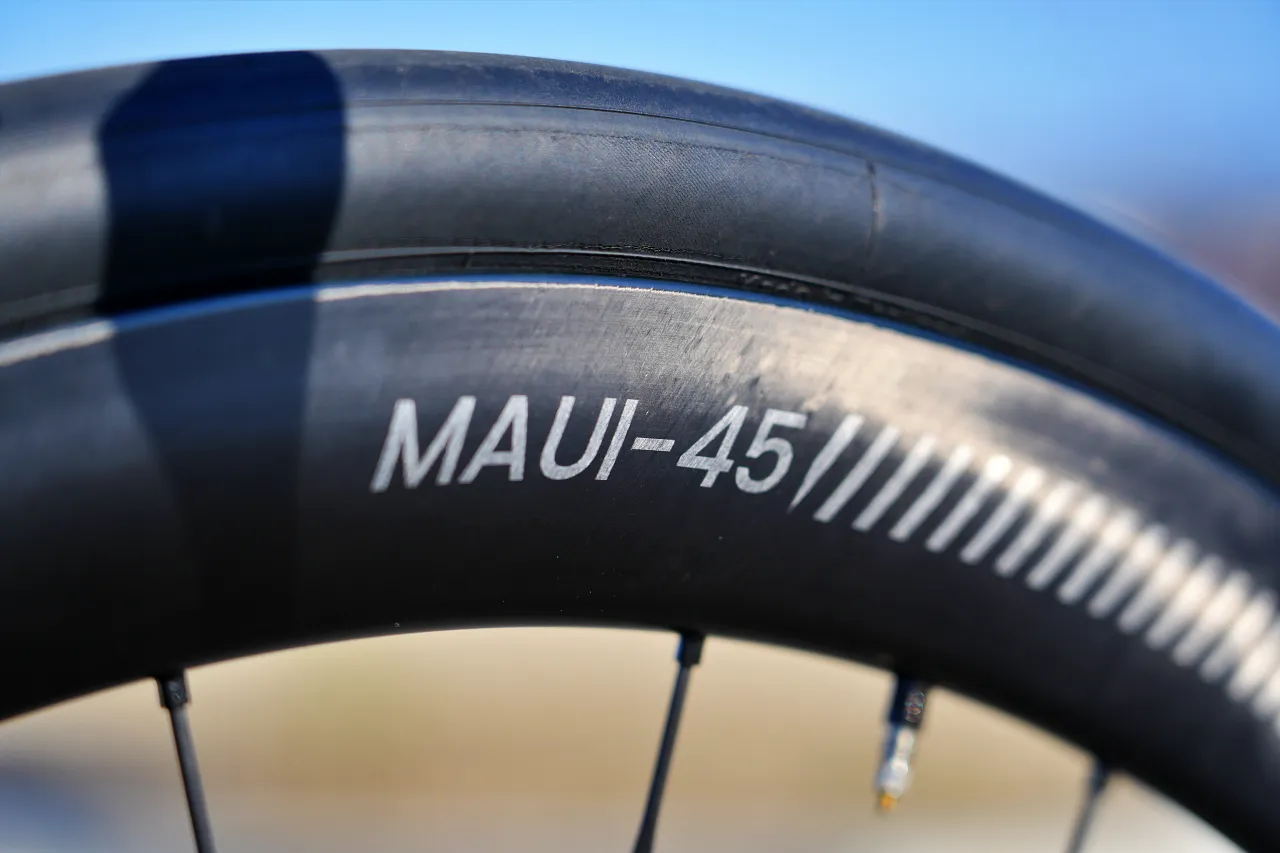 1,275g! Nepest MAUI-45 カーボンスポークホイール インプレッション