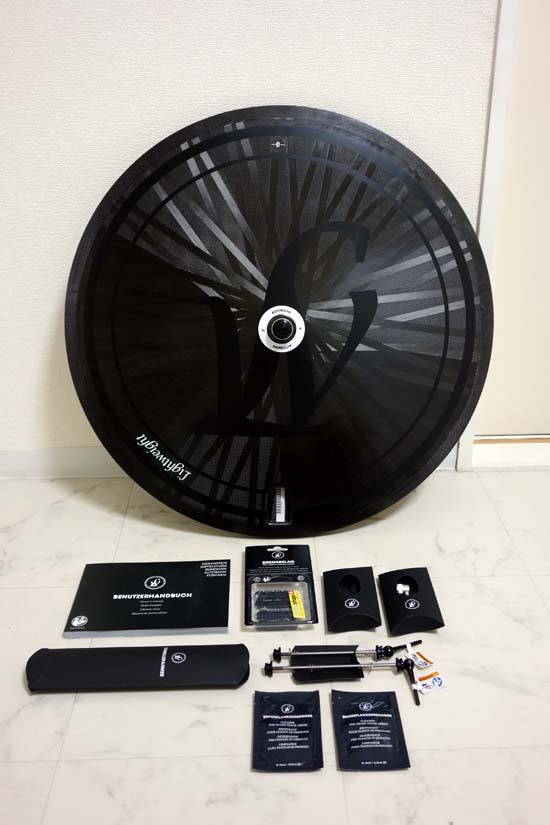 790g究極の円盤 Lightweight AUTOBAHN 新旧比較 | IT技術者ロードバイク