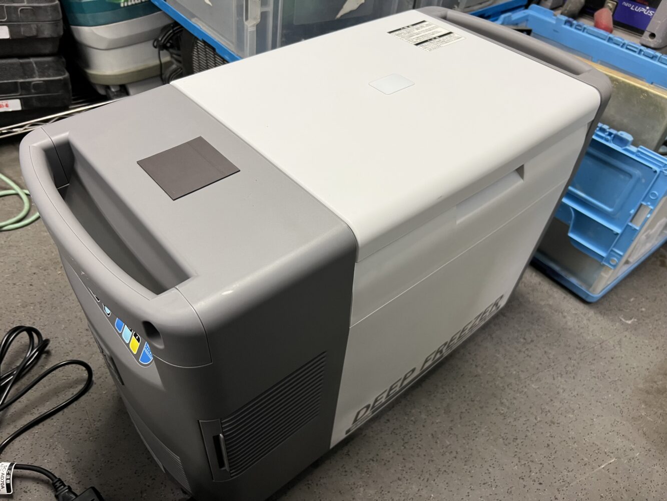 ツインバード(TWINBIRD)のポータブル低温冷凍冷蔵庫、SC-DF25を