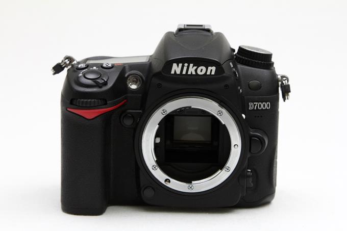 D7000 ボディ シャッター回数6000回以下 【K912】 | ニコン | デジタル