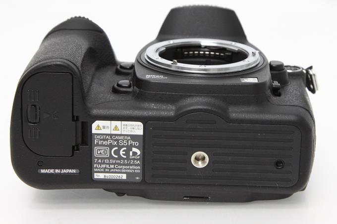FinePix S5 Pro ボディ シャッター回数16800回以下 【K713】 | 富士