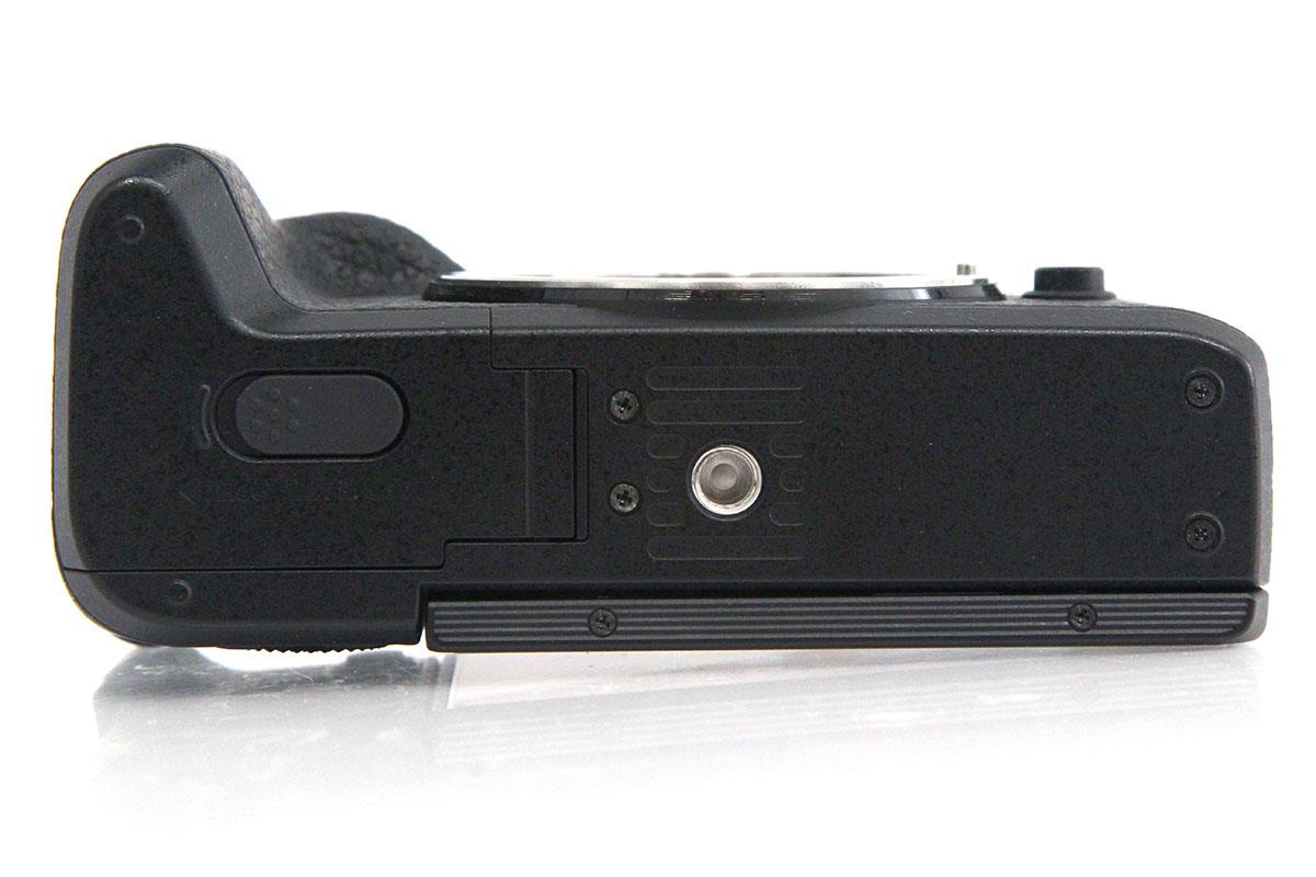 EOS M6 Mark II ボディ ブラック ビューファインダー付 γA4494-2Q2B