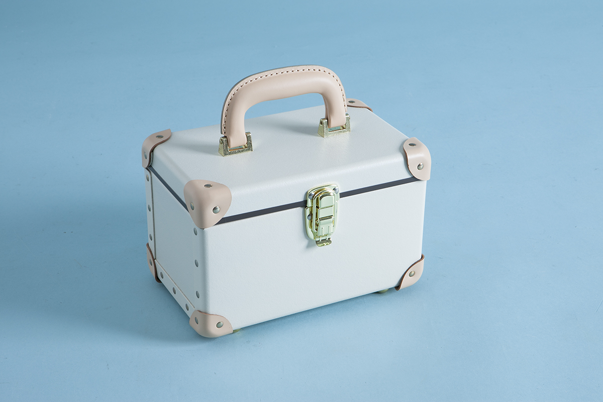 バニティケース アイボリー×レザー ［Time Voyager］ W245 D167 H175