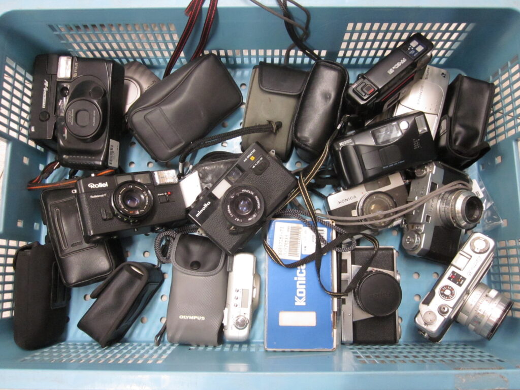 ジャンクカメラが大量に入荷！高知市リサイクルショップ お宝市場 満Q