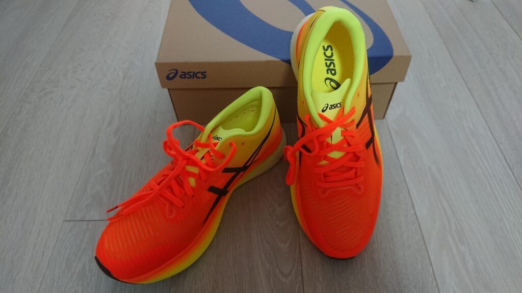 アシックスの「METASPEED Sky」の新色が発売されていたので買い替え