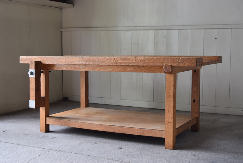 アンティーク 楢材 木工室の古い作業台テーブル② | REFACTORY antiques