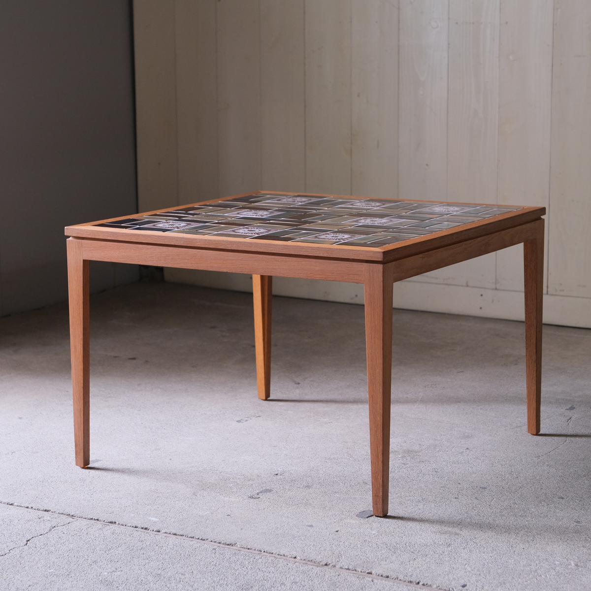 1622 デンマーク製 ヴィンテージ オーク材 タイルトップ センター