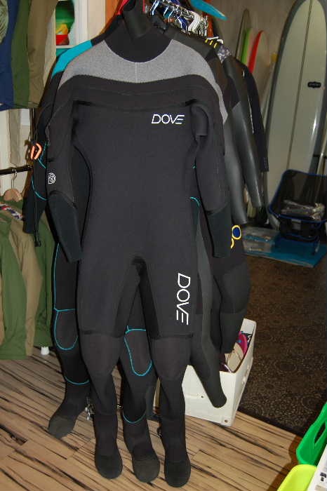 DOVE 究極のドライスーツ登場！ | real surf shop