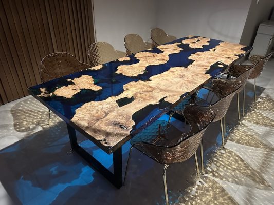 日本独自のレジンテーブルstyle！〜高級感のあるブルーレジンテーブル