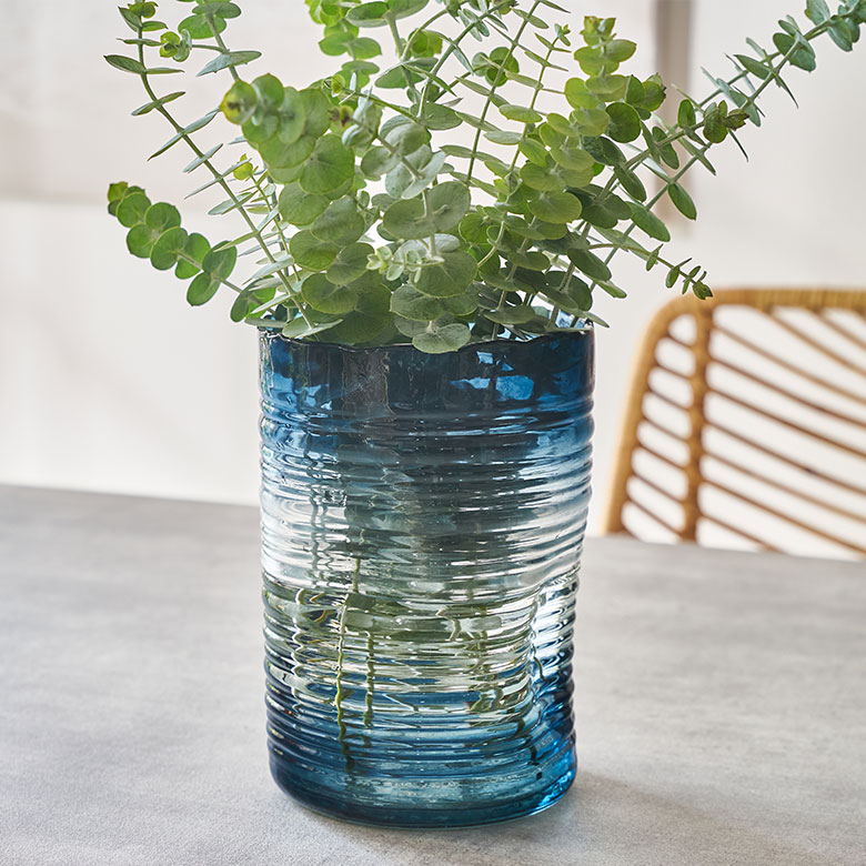 フラワーベース ガラス ブルー グラデーション ウェーブデザイン 横縞