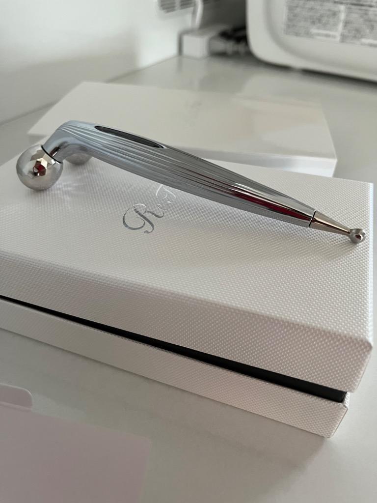 MTG ReFa S CARAT RAY（リファエスカラットレイ）RF-SR2150B 美顔器