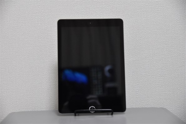 Apple iPad Air Wi-Fiモデル 128GB ME906J/A [シルバー] 価格比較