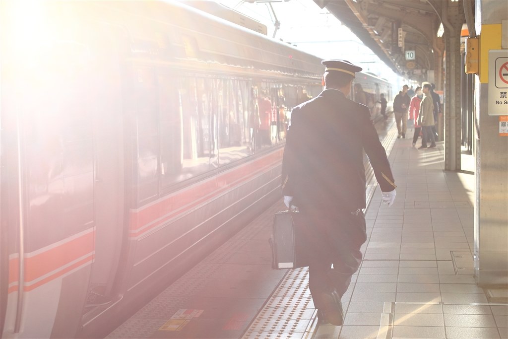 これこそが魔性のレンズです。』 CANON EF28-70mm F2.8L USM らまに