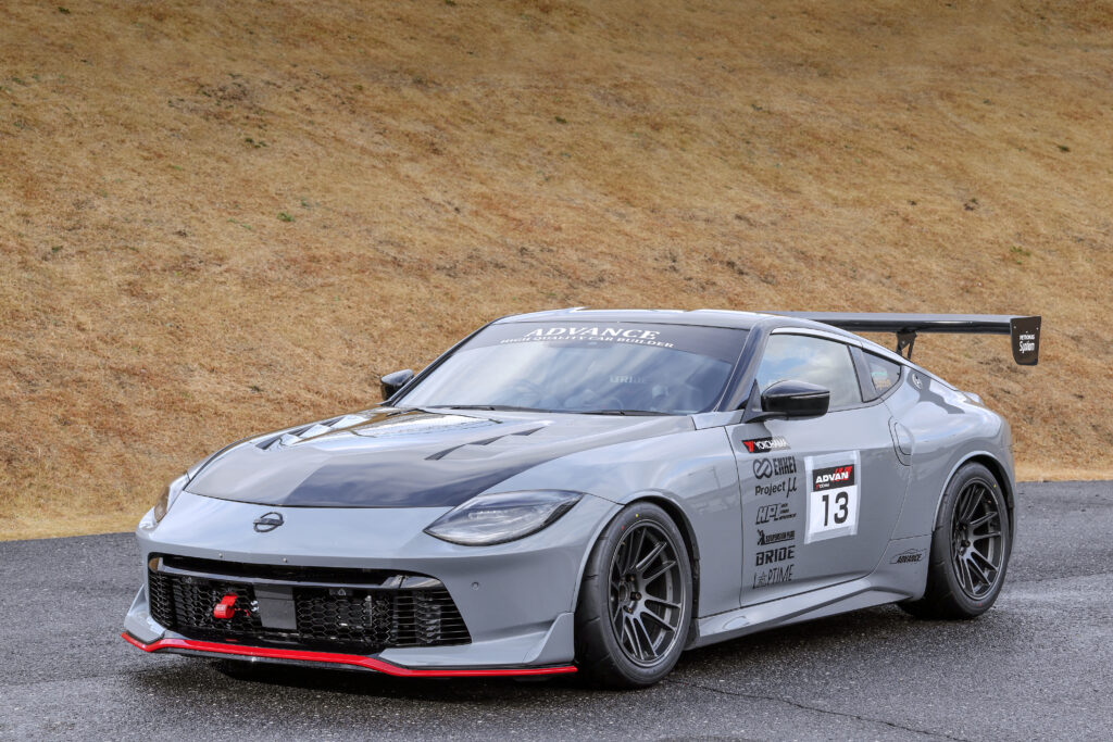 コイルオーバー式リアサスやL.S.D.の選択も実る「アドバンス RZ34