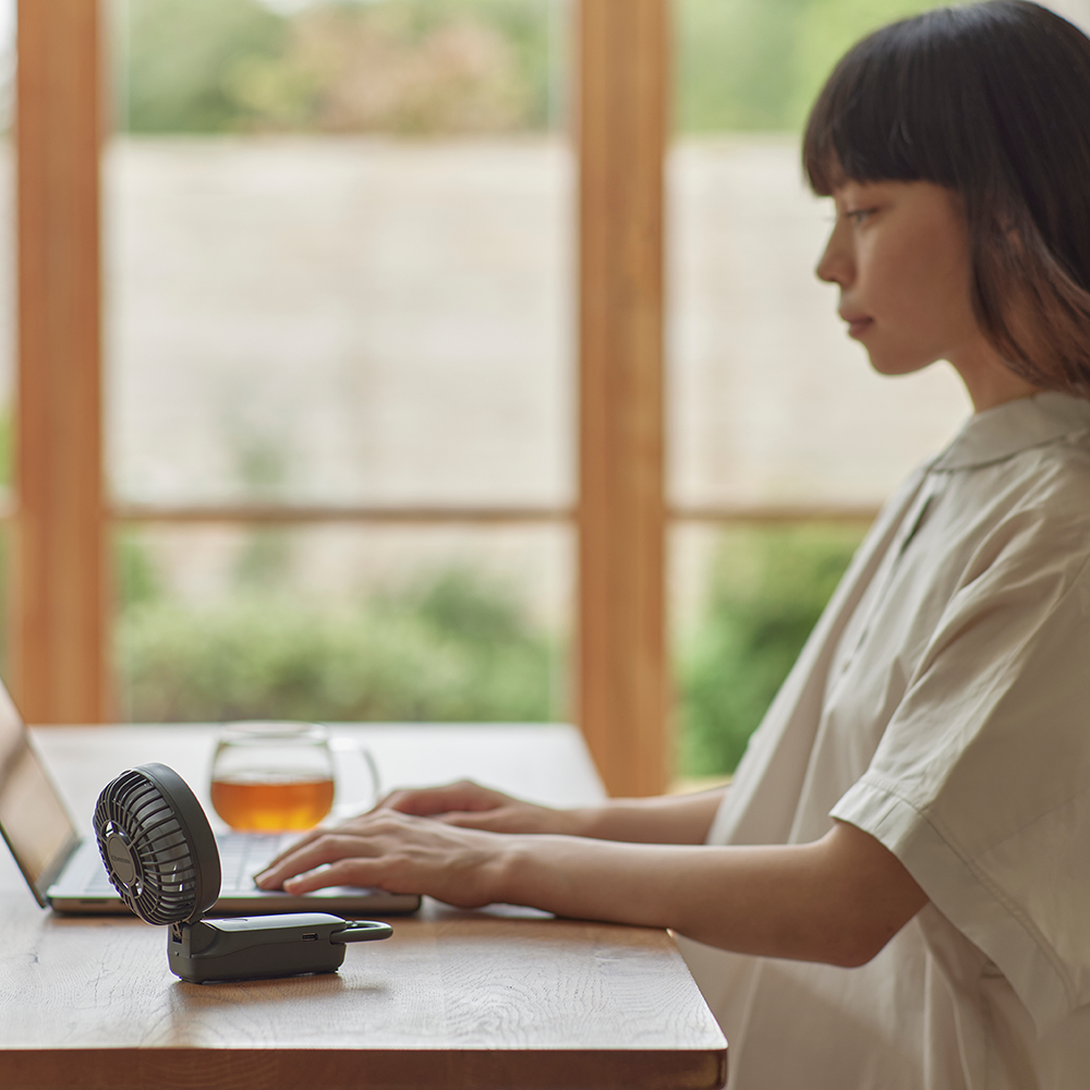 リズム製品情報 | 9ZF040RH82