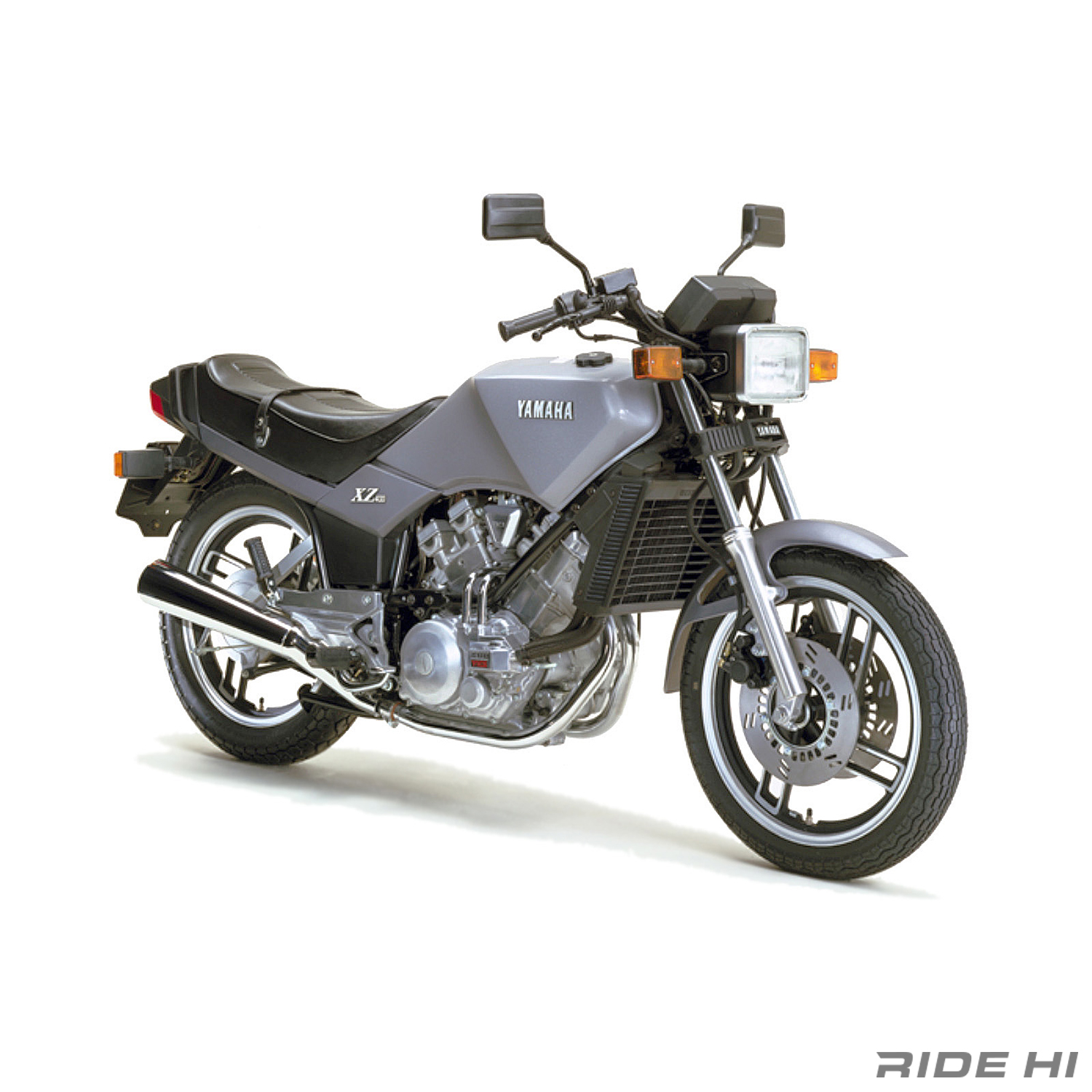 XZ400が目指したのは2気筒の水冷DOHC4バルブスーパースポーツ！【この