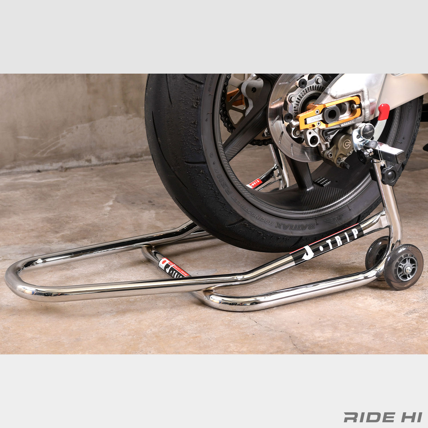 バイクライフを豊かにする “1人でも上げ下げできるJトリップの