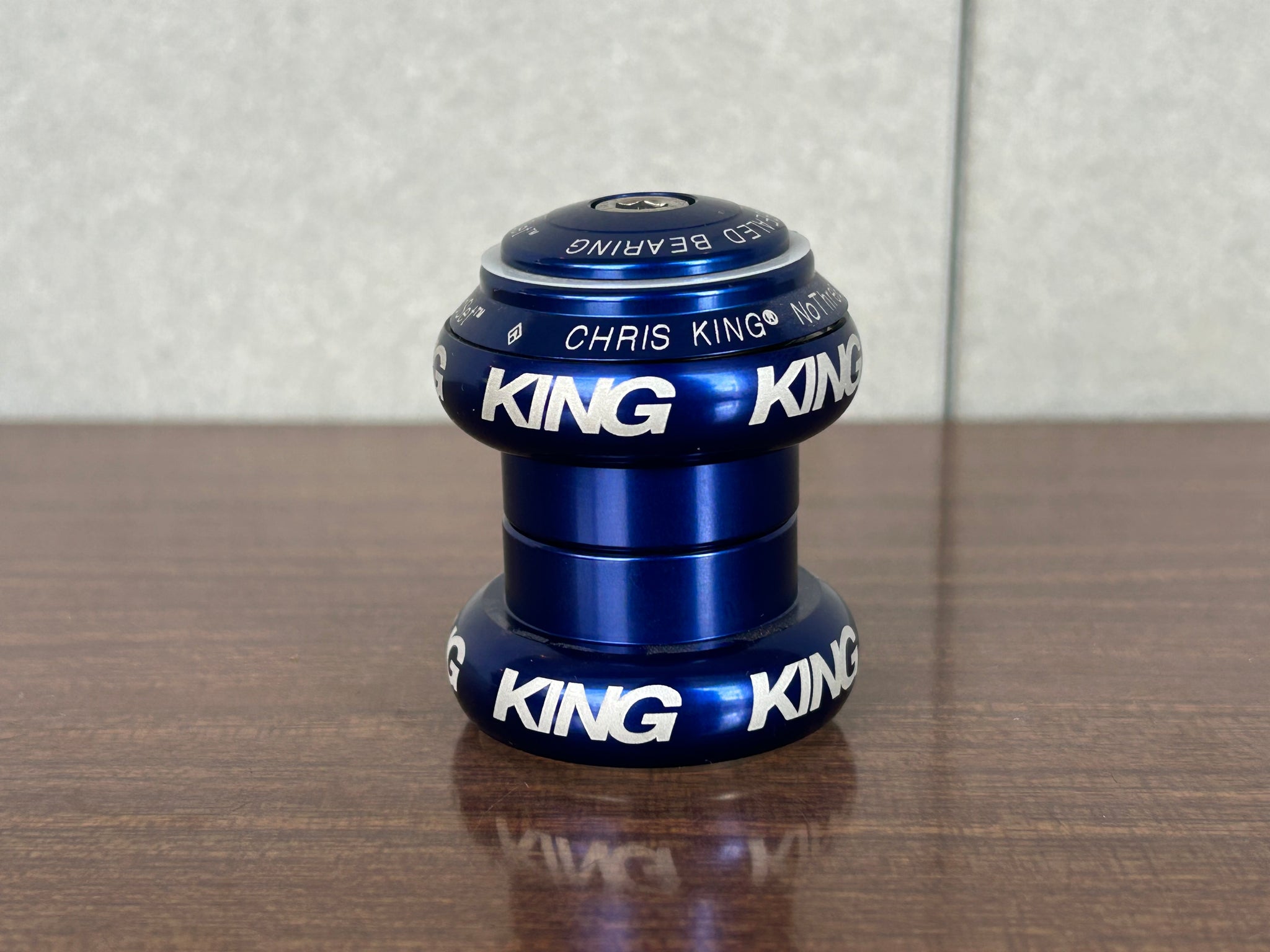 生産終了品】ChrisKing NoThreaded 1インチ ネイビー – Grumpy Bike Shop