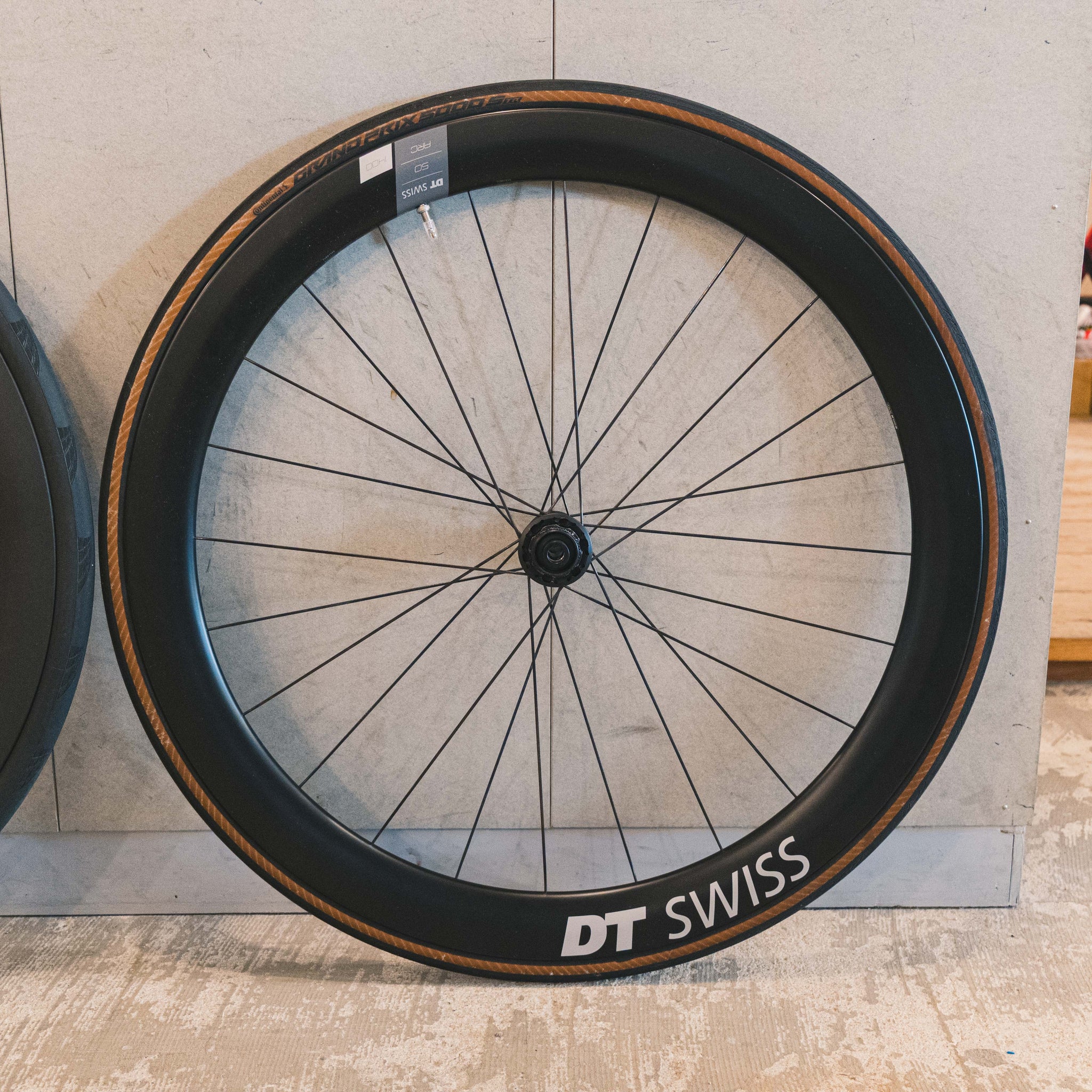 中古】DTSwiss ARC 1400 DICUT 62 カーボンホイールセット – Grumpy