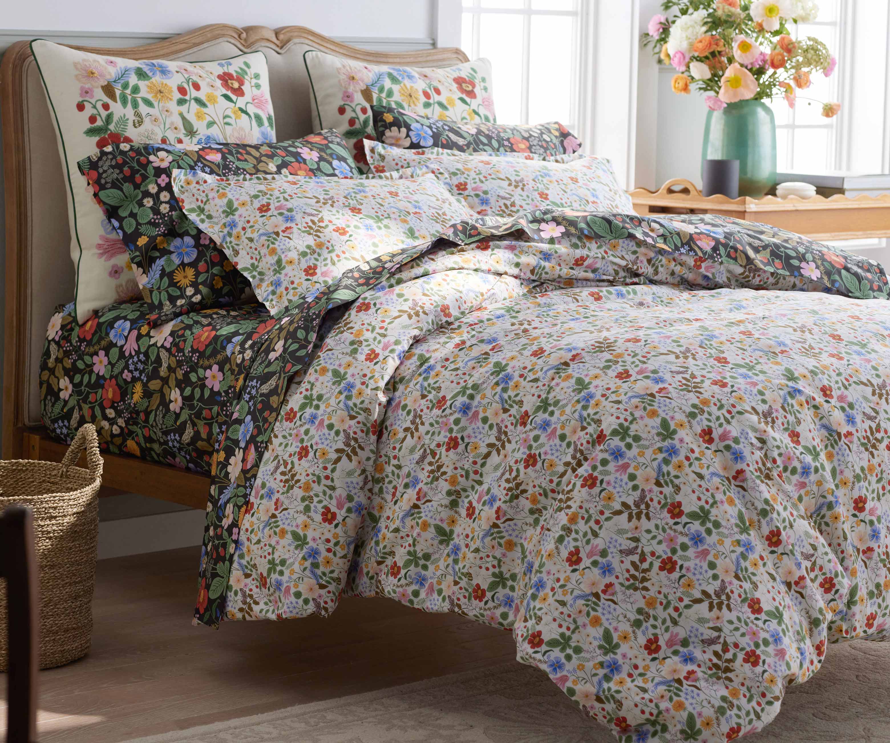 Percale Duvet Cover - Strawberry Fields White – Rifle Paper Co