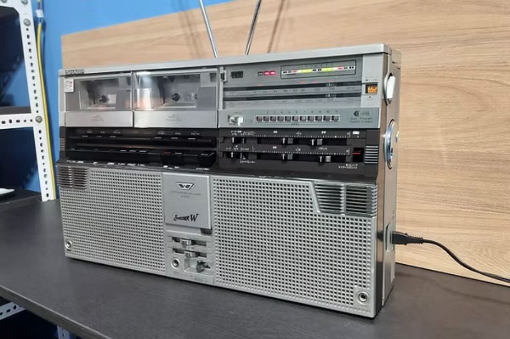 ラジカセの通販店｜私の好きなラジカセ「SHARP（シャープ） ザ